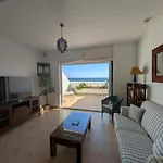 182 Livingtarifa Famara 아파트 *